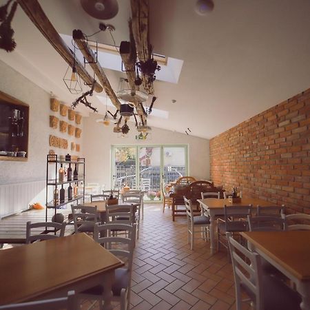 Villa Piazzetta Bacau Ngoại thất bức ảnh