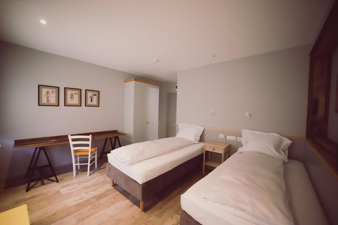 Villa Piazzetta Bacau Ngoại thất bức ảnh