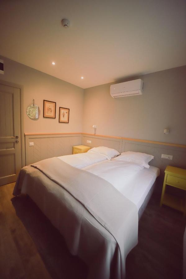 Villa Piazzetta Bacau Ngoại thất bức ảnh